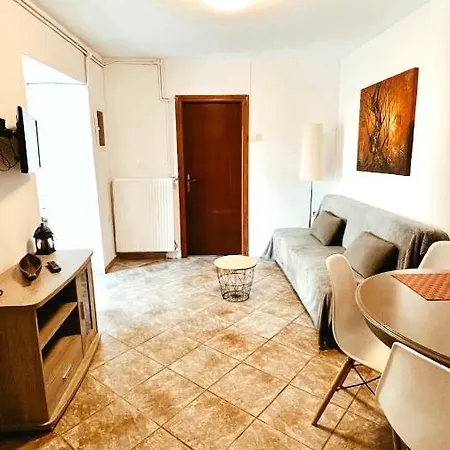 Madame Agios Mathaios Corfu * Ágios Matthaíos